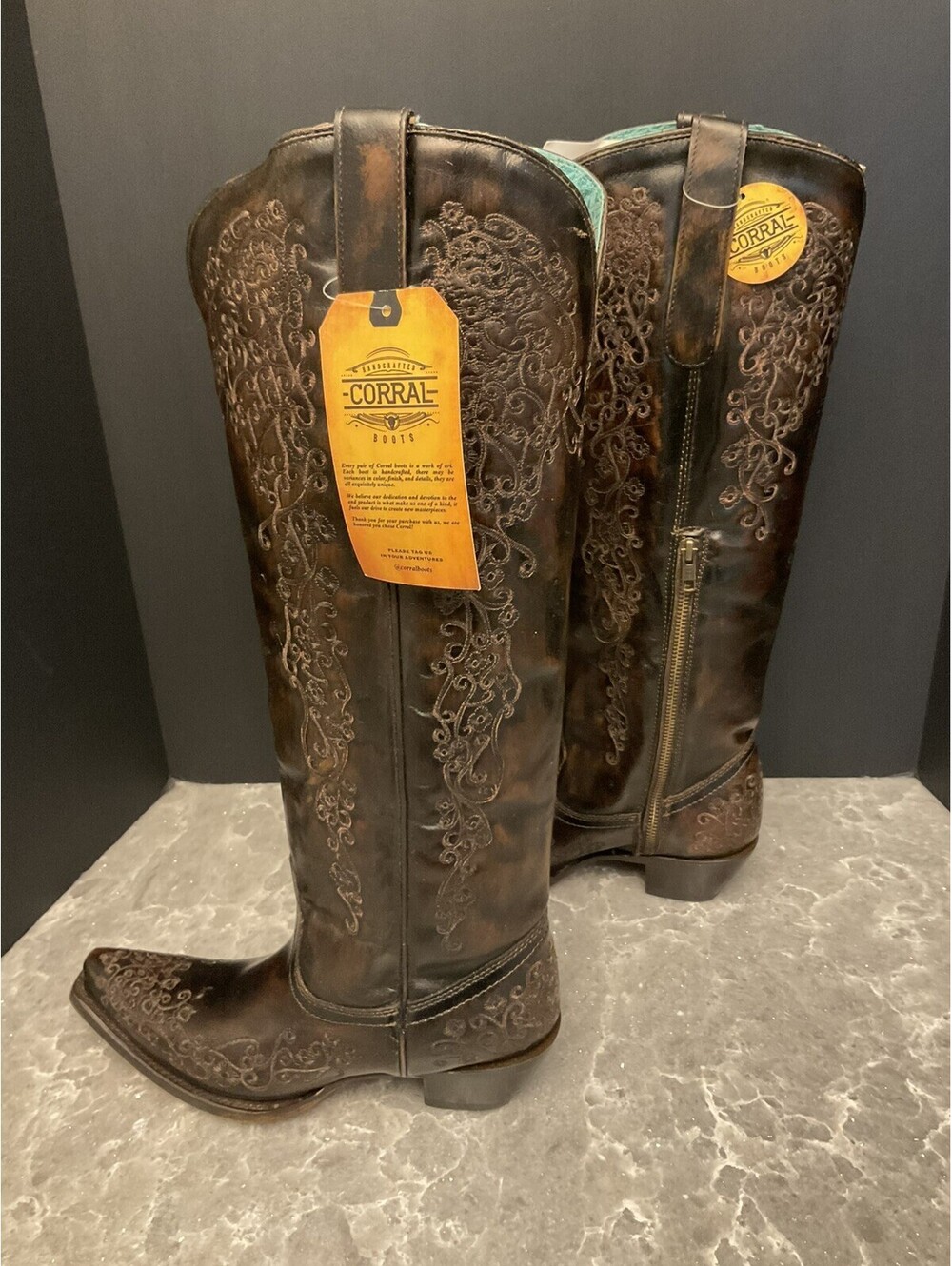 New! Women’s Corral Boots Honey Floral Embroidered Pull On Western Boots. SZ 9M